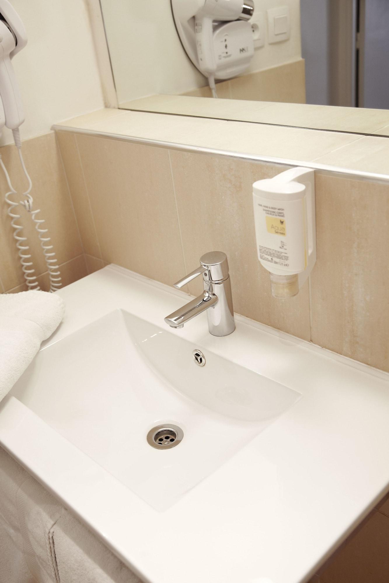 Le Clocher De Rodez Centre Gare Hotel