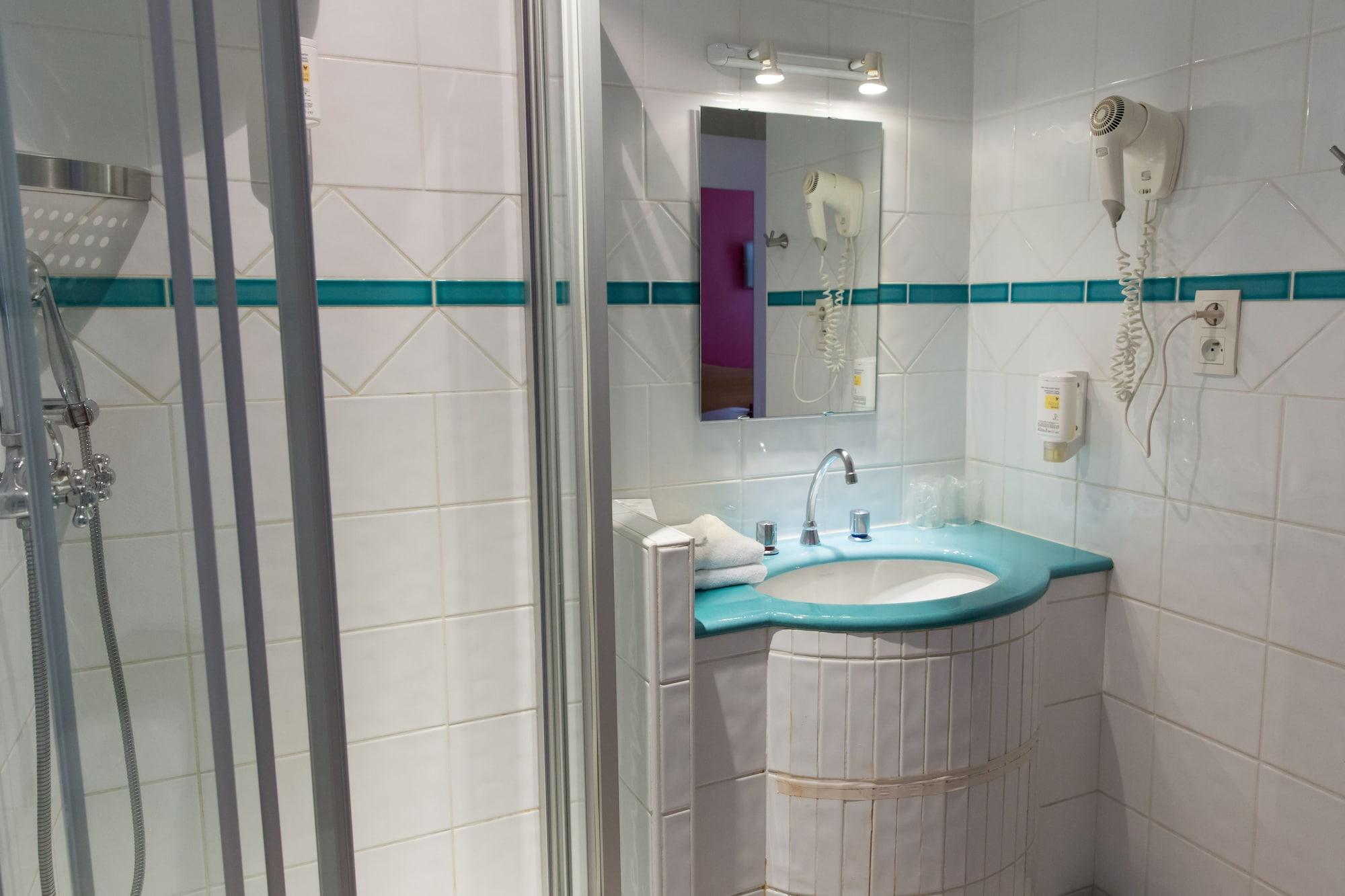 Hotel Le Clocher De Rodez Centre Gare 3*